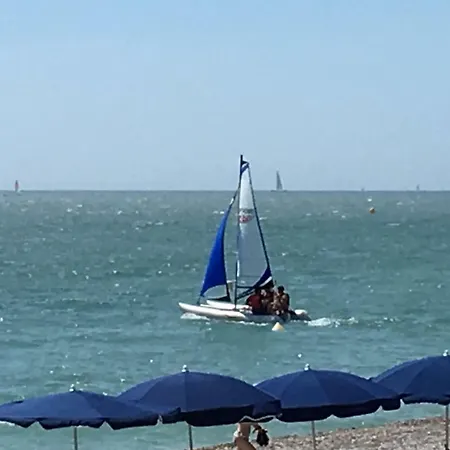 Marina Baie Des Anges 40m², 2 Pieces